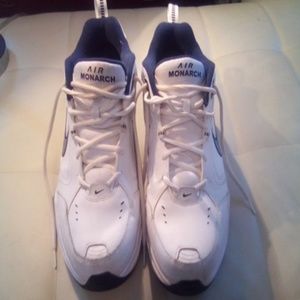 Mens Nike Air Monarchs